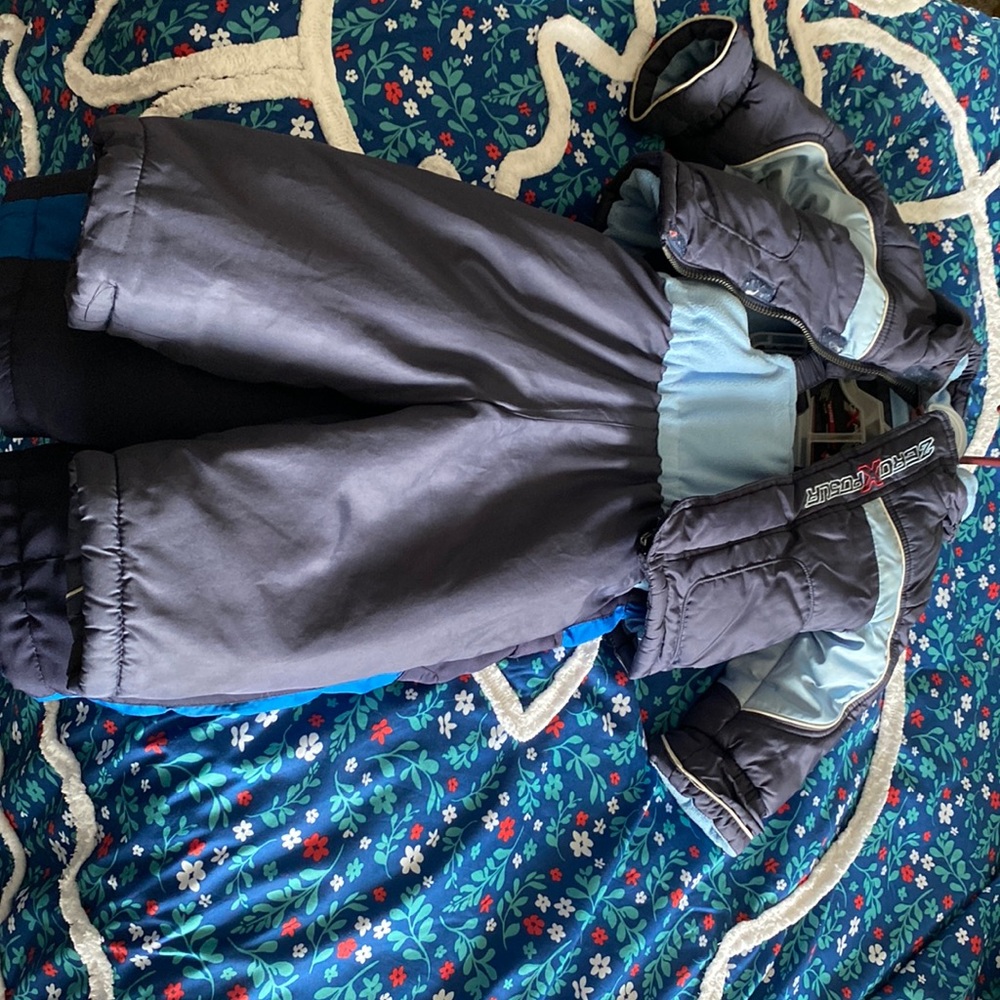 Zero Xposure matching Coat and Snow suit.